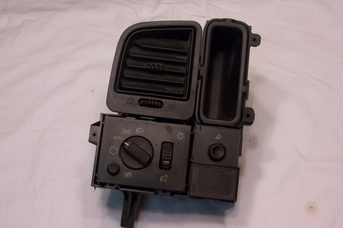 Chevy / GMC headlight switch assy