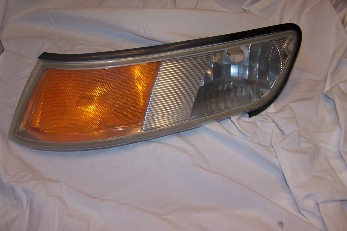 Mercury Grand Marquis Drivers signal lamp
