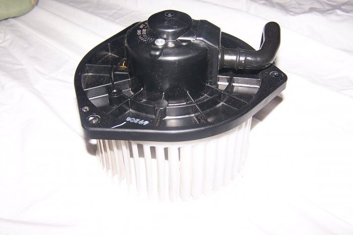 mitsubishi lancer blower motor