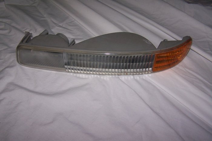 GMC yukon LH signal lamp