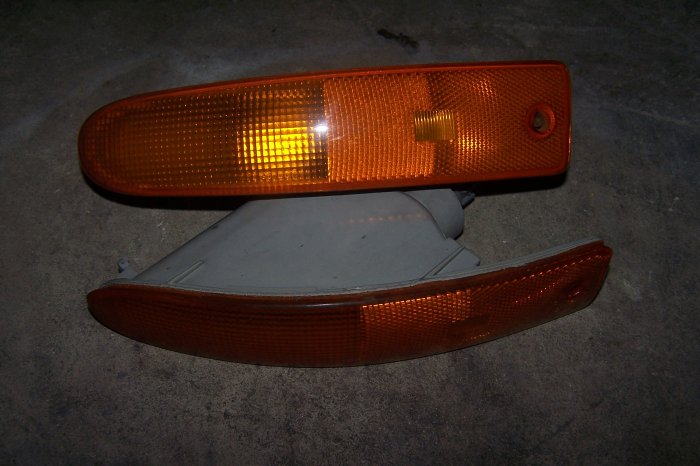 Mitsubishi ecilpse front trun signals LF and RT