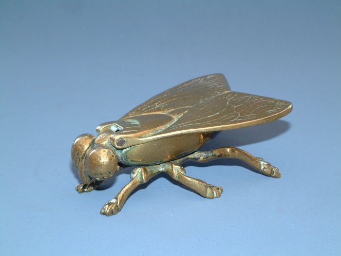 VINTAGE BRASS FLY MATCH HOLDER / VESTA 1930s.
