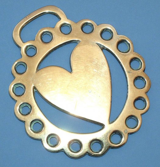 VINTAGE ENGLISH 'HEART' HORSE BRASS