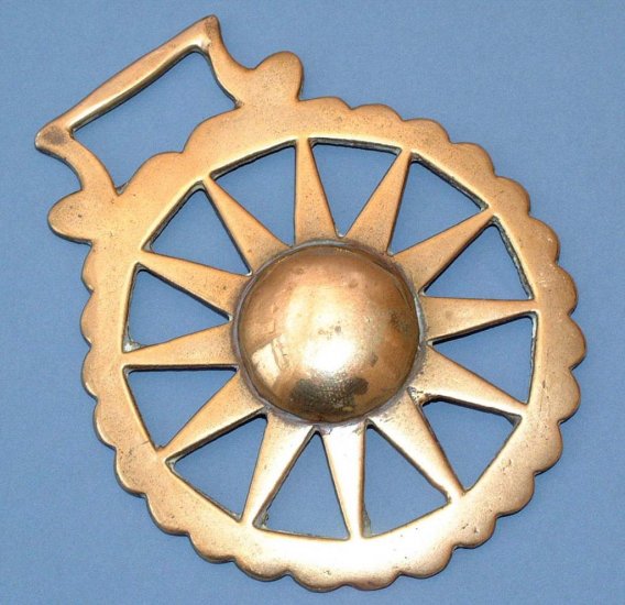 VICTORIAN CAST 'SUN BOSS' HORSE BRASS