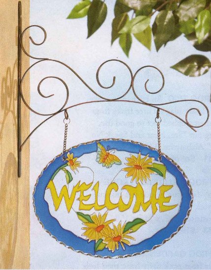 Flowery "welcome" sign