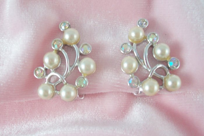Vintage Sarah Coventry Earrings Faux Pearl Aurora Borealis Rhinestone Clips