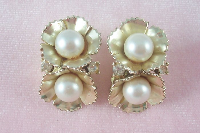 Vintage Coro Flower Earrings Rhinestone Faux Pearl Floral Design