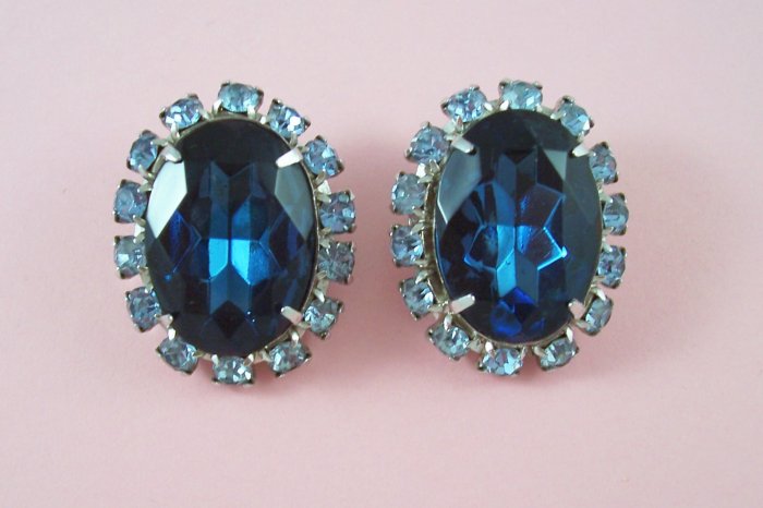 Vintage Large Sapphire Blue Cabochon Rhinestone Earrings Light Blue Rhinestones