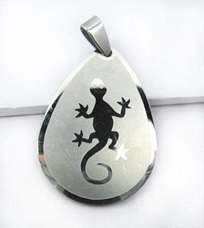 Stainless Steel Peach Shaped Necklace Pendant Gecko