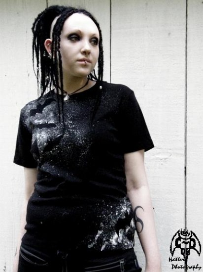 Graffiti bats t-shirt: Medium.f