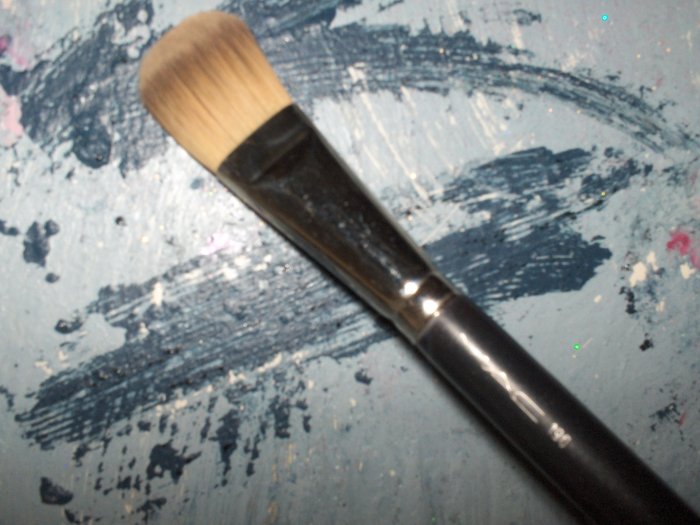 MAC #190 Brush Foundation