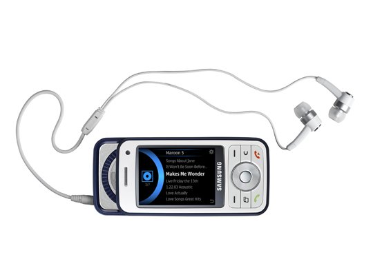 Samsung i450 Triband 3G HSPDA Unlocked Phone (SIM Free) + 1GB Memory card