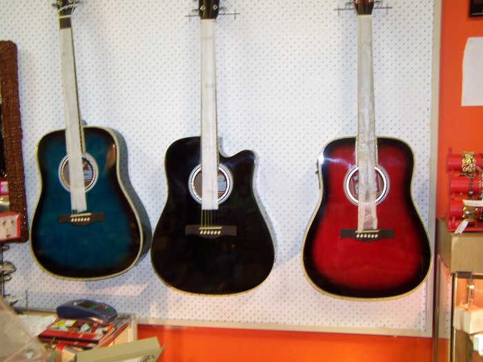 semi accoustic 6 string