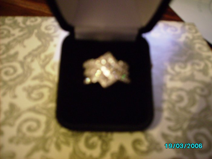 Ladies One Carat Diamond Band Ring