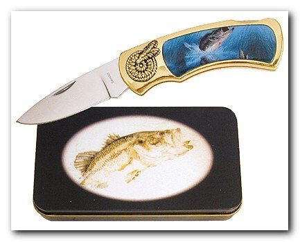 Bass Fishing Knife in Metal Tin