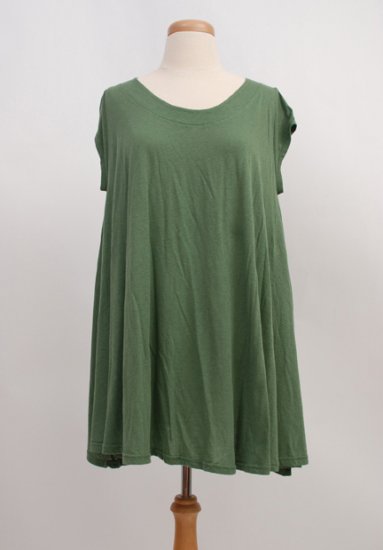 BASIC OBLONG TEE