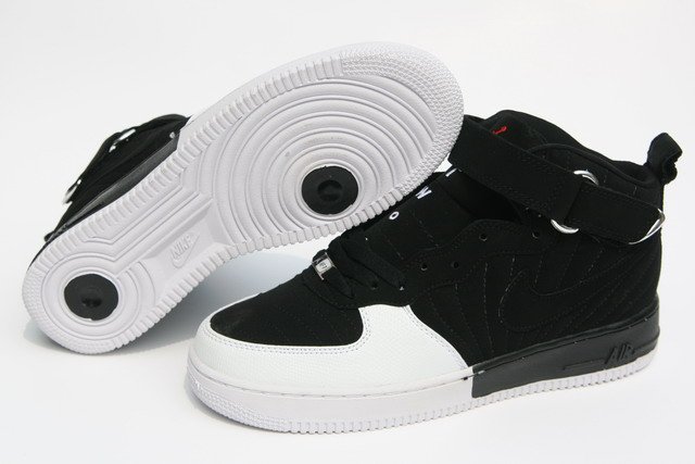 Men jordan Fusions Black and White