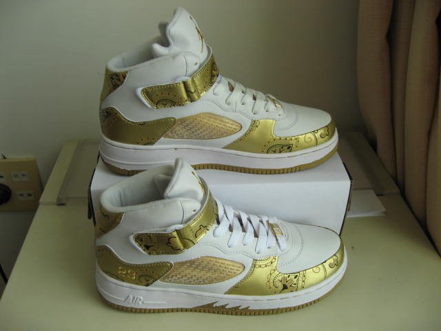 Men jordan Fusions Gold and White