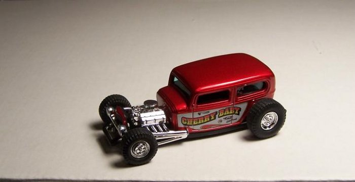 HOT WHEELS '32 FORD COUPE