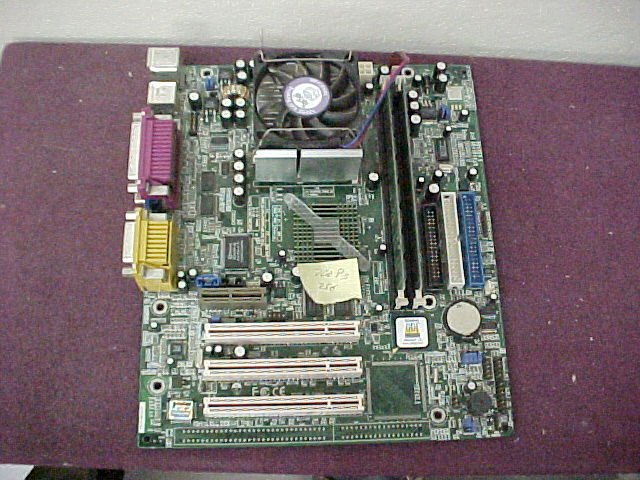 QDI Winnex 1E motherboard w/ 700MHz P3, 256mb RAM