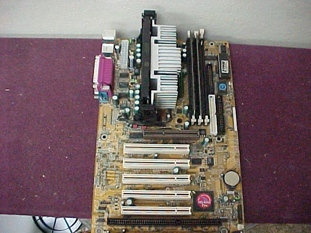 MSI MS-6163 Pro motherboard w/ 733MHz P3, 128mb RAM