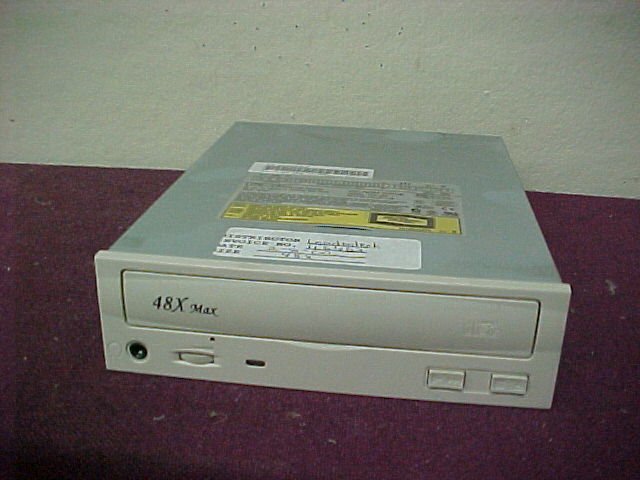 Beige CDROM Drive