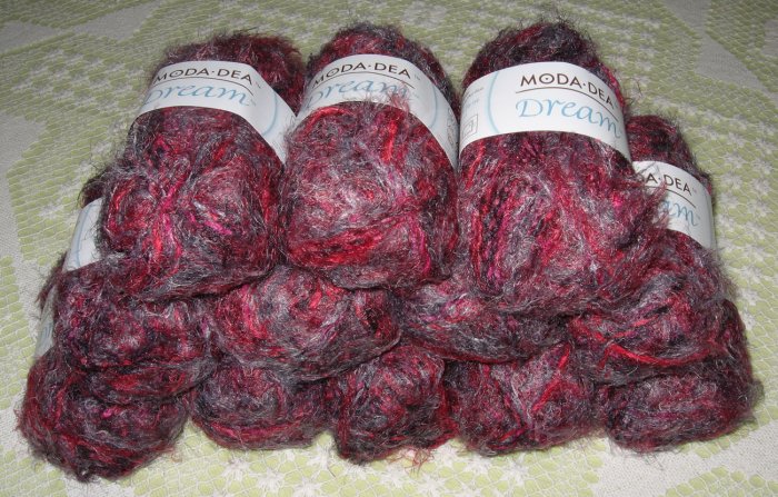 $72 Lot--12 Skeins Moda Dea Dream "Crimson" Yarn + Free Gift!