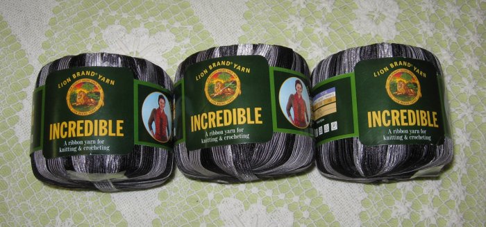 $18 Lot--3 Skeins Lion Brand Incredible "Accent on Black" Yarn + Free Gift!