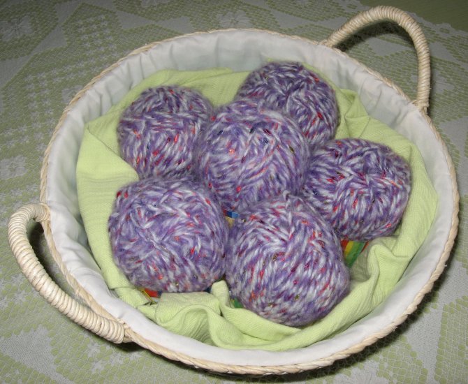 $31 Lot--6 Skeins Yarn Bee Icelandic Jewels "Amethyst" Yarn + Free Gift!