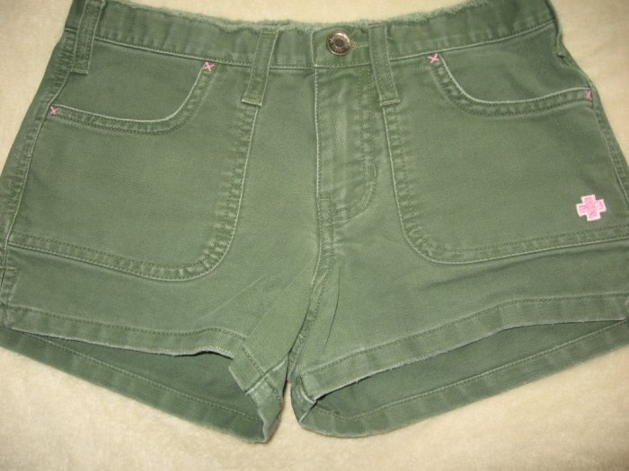 ABERCROMBIE CUTE GREEN DISTRESSED FLAP POCKET SHORTS 12