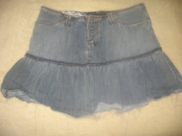 AMERICAN EAGLE SEXY RUFFLE FRAY DENIM JEAN SKIRT SZ 2
