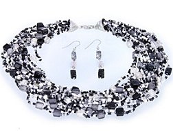 Black & White Glass Necklace Set