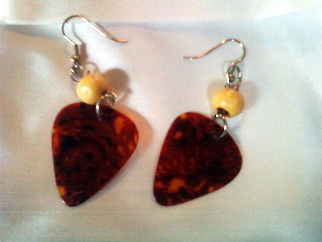 Reddish/Brown Guitar Pick Earrings.