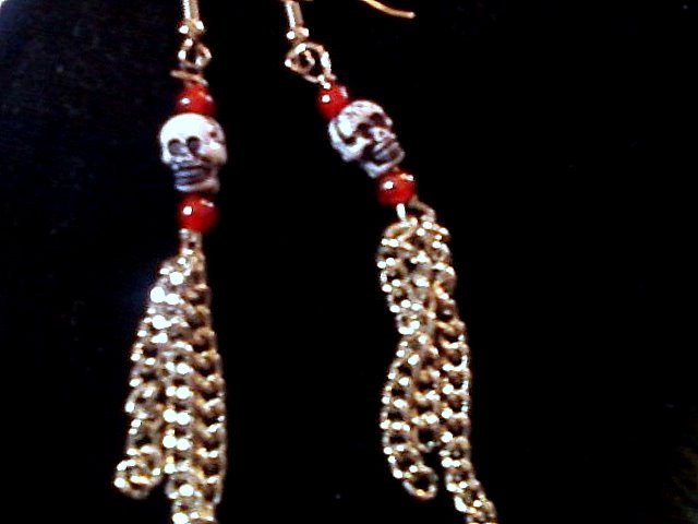 Skull Earrings.