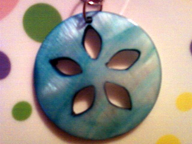 Large Turquoise Mother of Pearl Flower Necklace.
