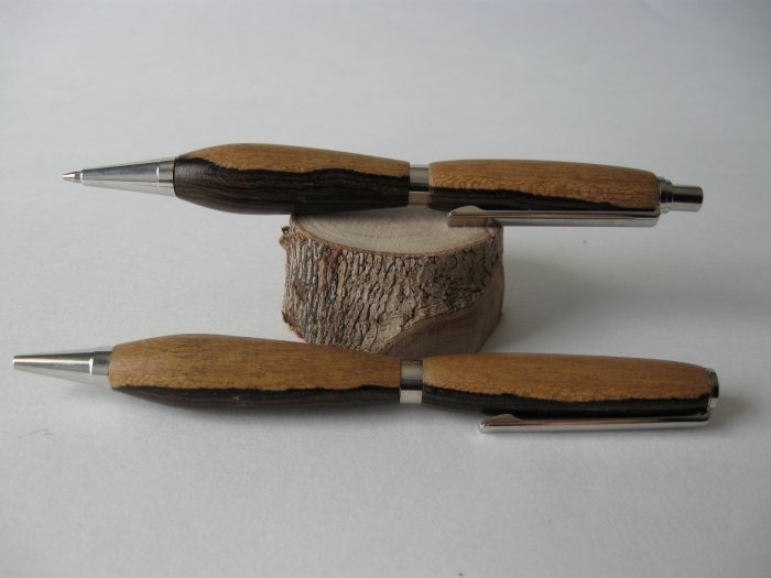 Two Tone Black and White Ebony Pen Set