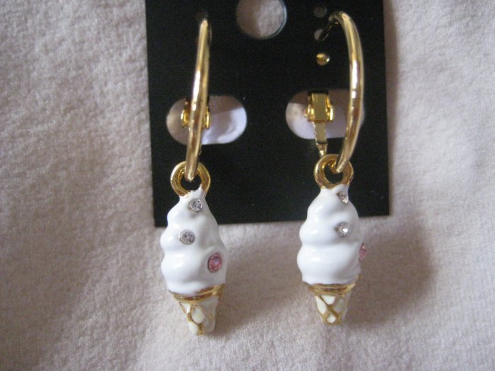 CHILDRENS EARRINGS
