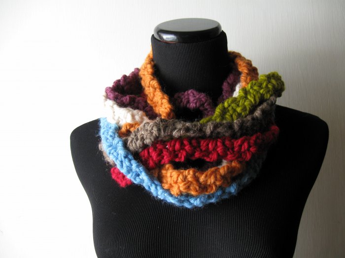 the twisted colors cowl.