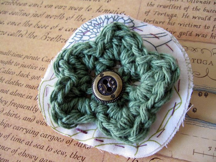 the garden girl brooch.