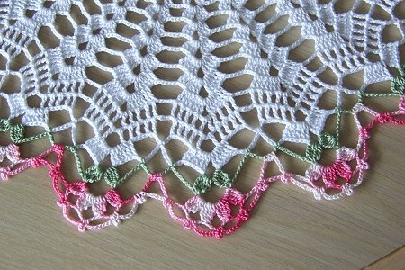 14" Spring Blooms doily