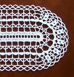 15" Lovely Oval doily