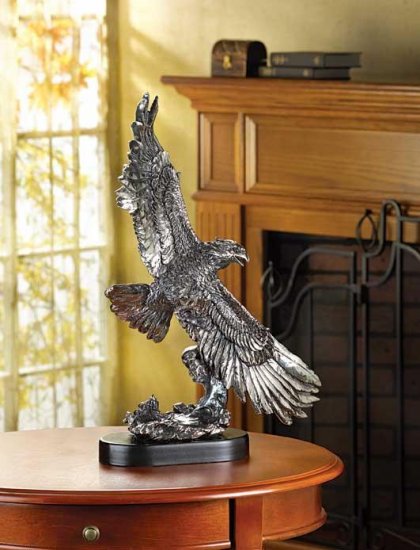 SOARING EAGLE STATUE---Item #: 38985