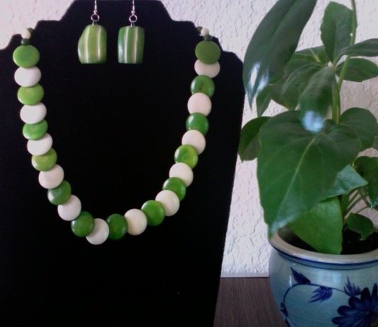 Necklace & Earrings Circle- Olive Green & Ivory