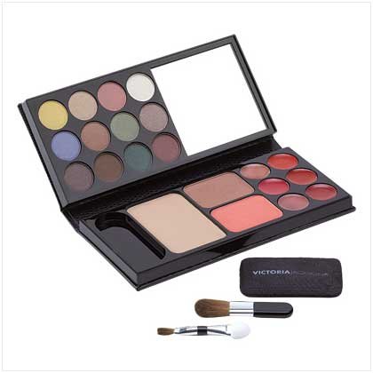 BEAUTY-TO-GO COSMETIC KIT