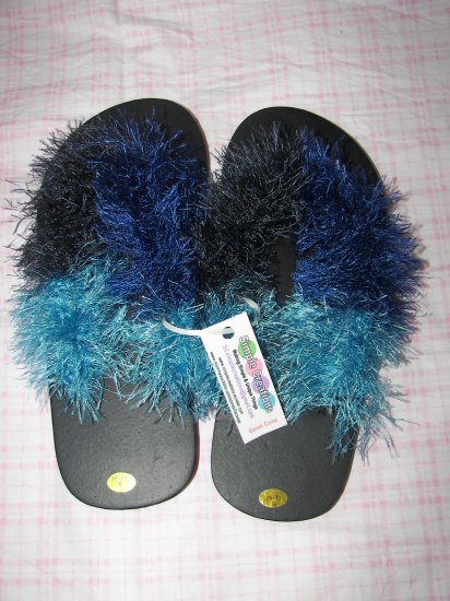 A36- Adult Fun Flip-Flops Sm 6-7