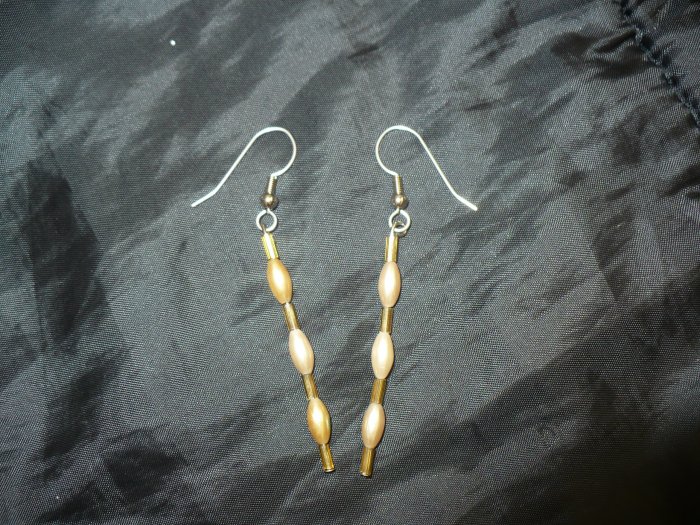gold colored these earrings are made of small pearl like beads and glass seed beads
