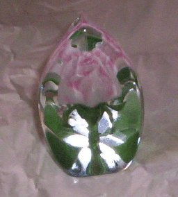 Maleras Lead Crystal Paperweight with Pink Rose