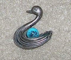 Beau Stering Swan Charm