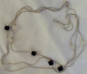 Black&white cubes necklace