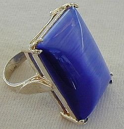 Blue cat eye ring
